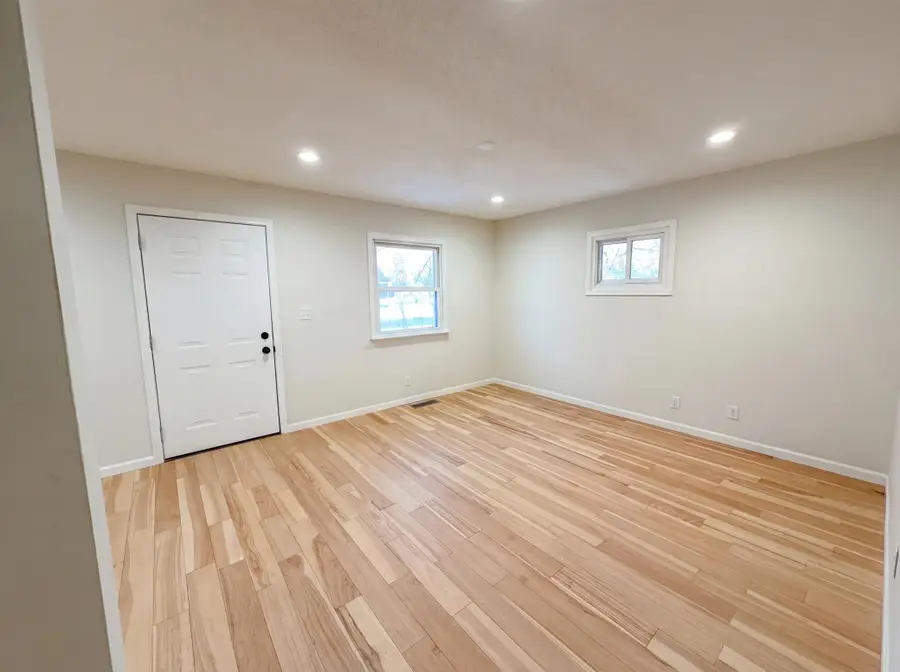 6907 52nd Avenue N, Crystal, MN 55428 - #3