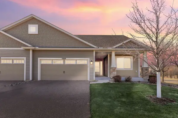 11206 Bushel Curve, Woodbury, MN 55129