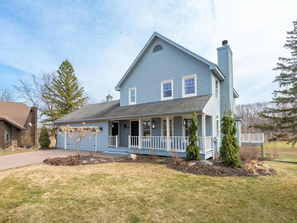 1301 Courtland E, Waconia, MN 55387 - #1