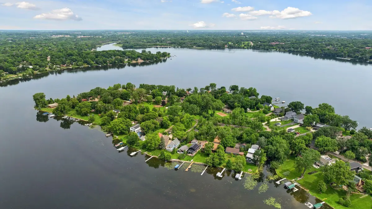 217 Peninsula Road, Plymouth, MN 55441 - #1