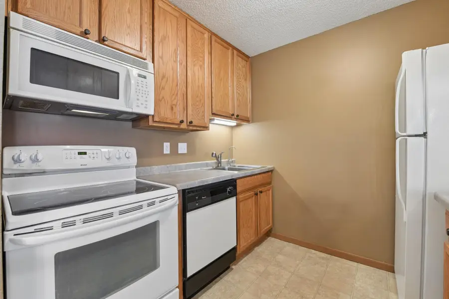 4680 Tower Street Se #112, Prior Lake, MN 55372 - #2