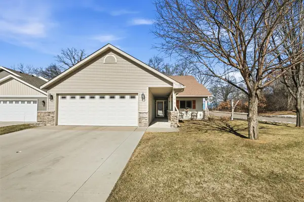 1001 Oak Pond Drive, Sartell, MN 56377