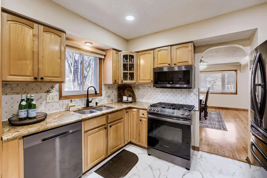 12210 51st Avenue N, Plymouth, MN 55442 - #2