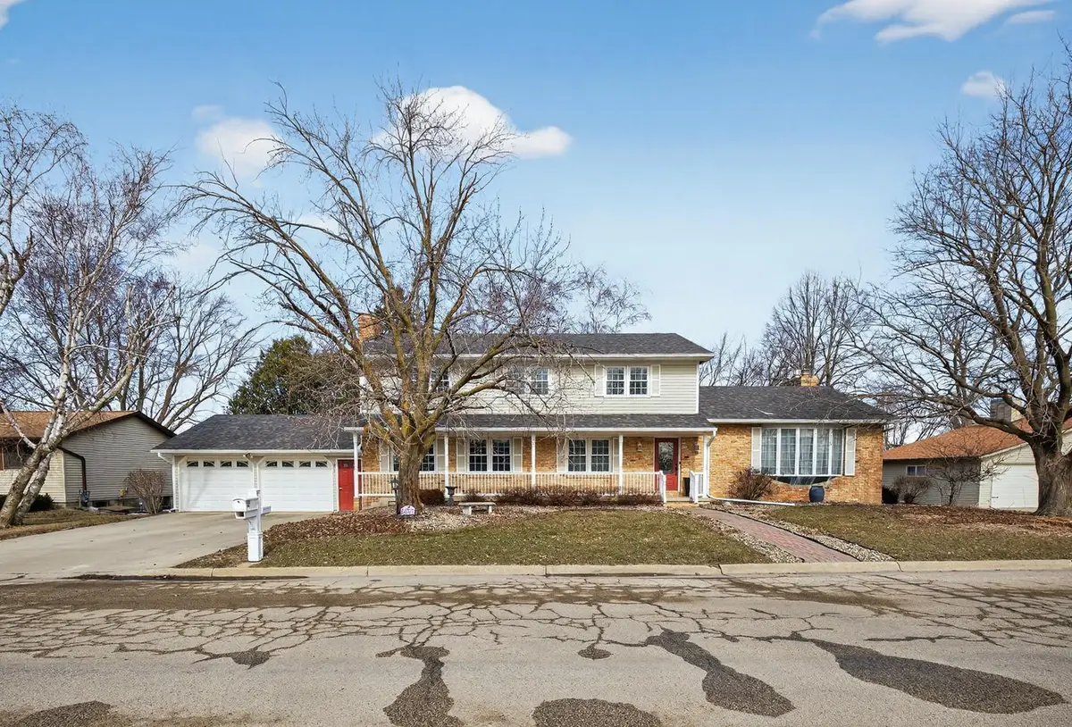 805 5th Street Nw, Kasson, MN 55944 - #1