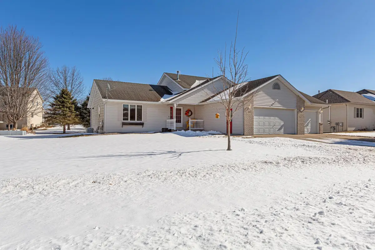 509 Chatfield Lane, Belle Plaine, MN 56011 - #1