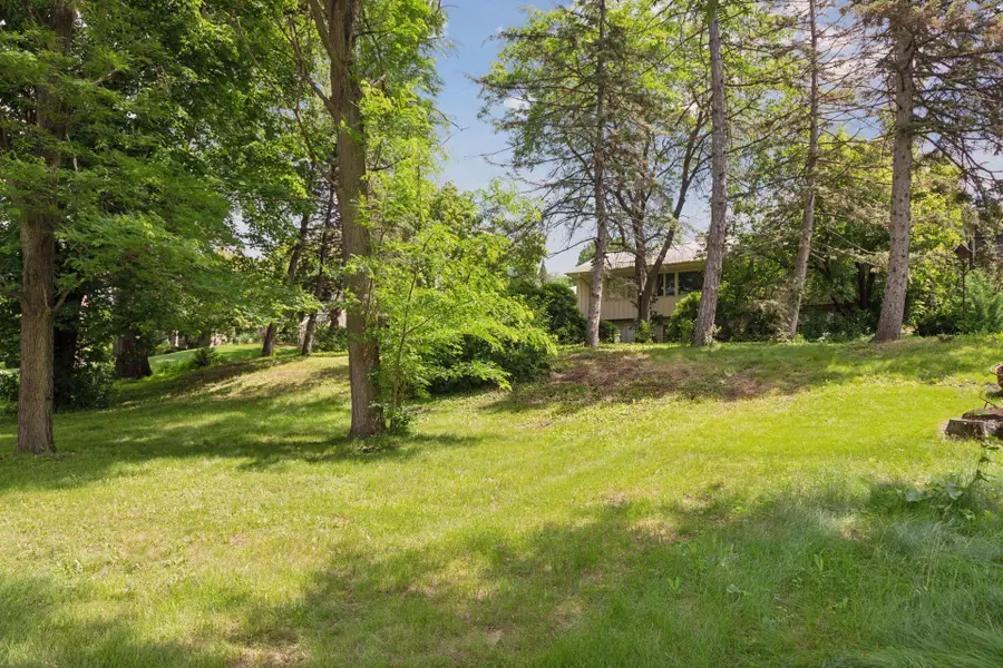 1065 Colby Street, Saint Paul, MN 55116 - #3