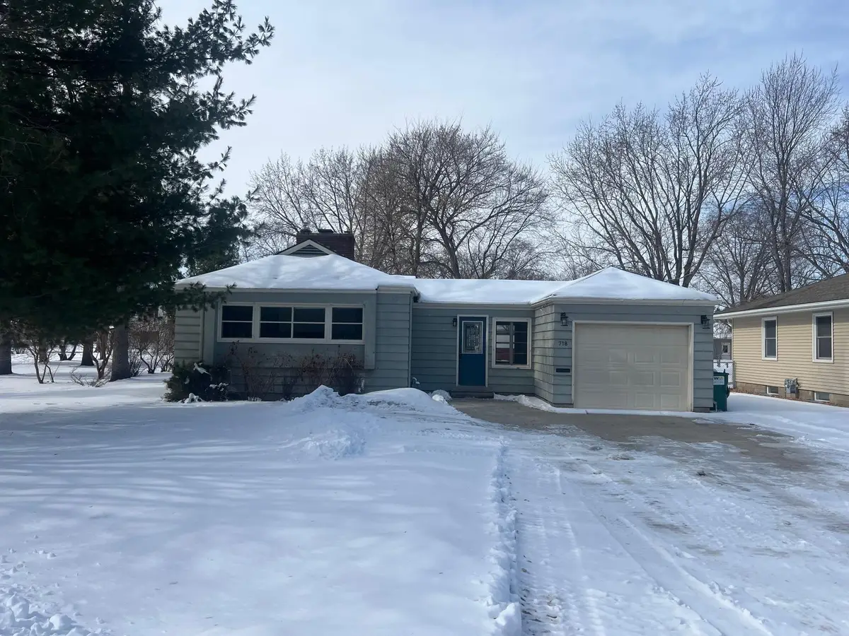 718 S Ramsey Avenue, Litchfield, MN 55355 - #1