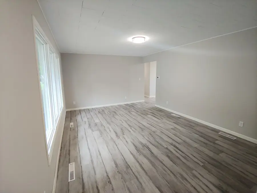 100 2nd Street Ne, Hallock, MN 56728 - #3