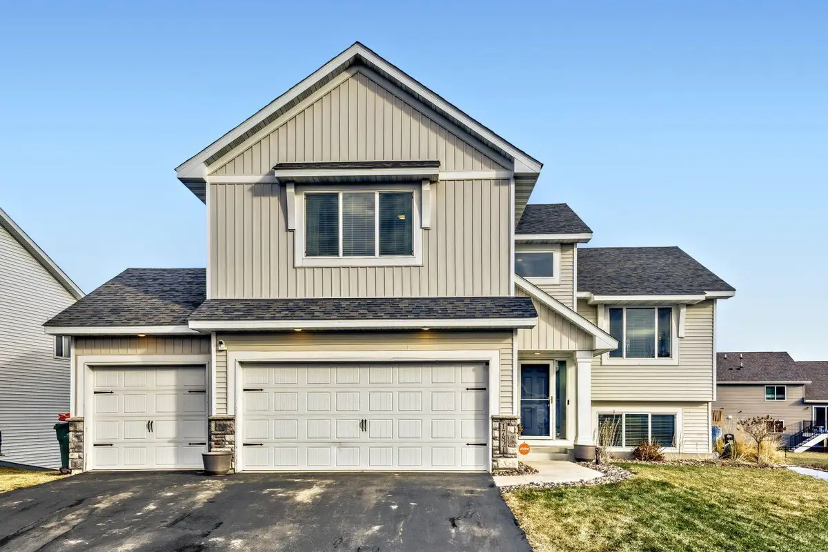 17821 Essex Lane, Lakeville, MN 55044 - #1