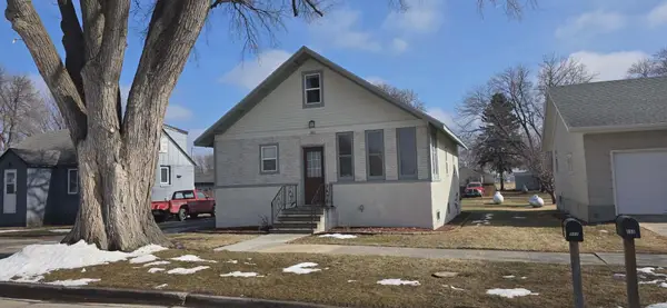 880 Pine Street, Wabasso, MN 56293