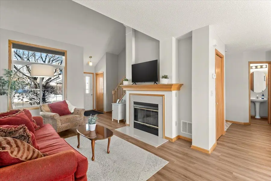 929 Old Steine Circle, New Brighton, MN 55112 - #3