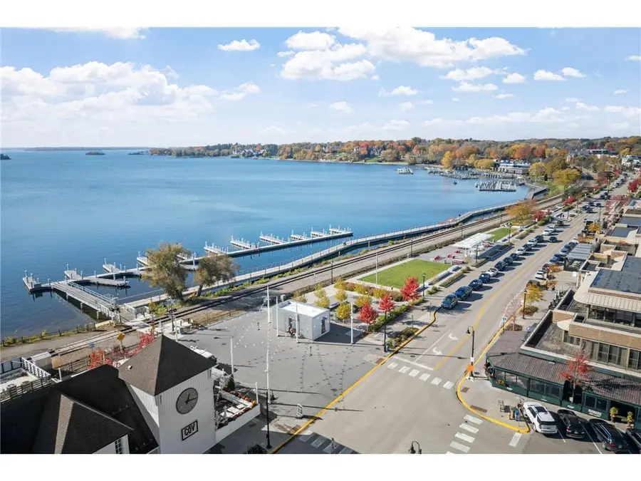 205 Barry Avenue S #221, Wayzata, MN 55391 - #2