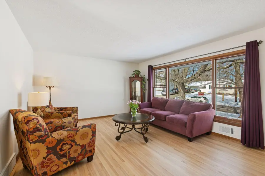 8301 34th Avenue N, New Hope, MN 55427 - #3