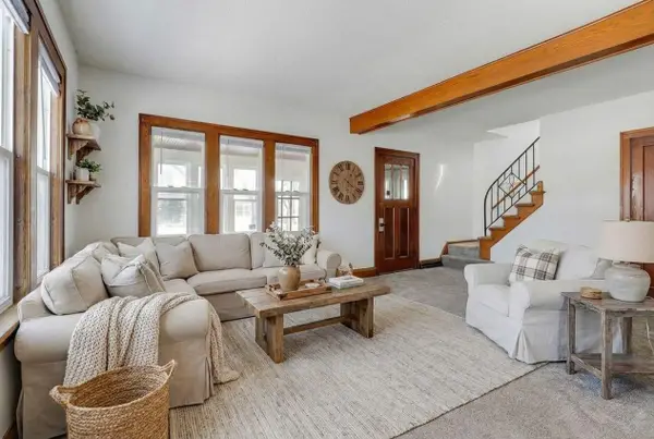 1302 Reaney Avenue, Saint Paul, MN 55106