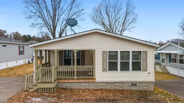 30160 Olinda Trail #118, Lindstrom, MN 55045