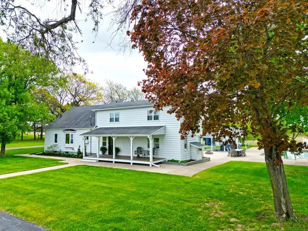 16002 State Highway 55 Nw, South Haven, MN 55382