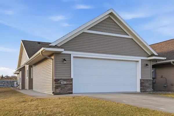 465 Meadowview Court, Paynesville, MN 56362
