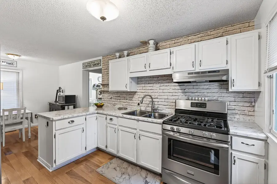 7011 Pleasant View Drive, Mounds View, MN 55112 - #3