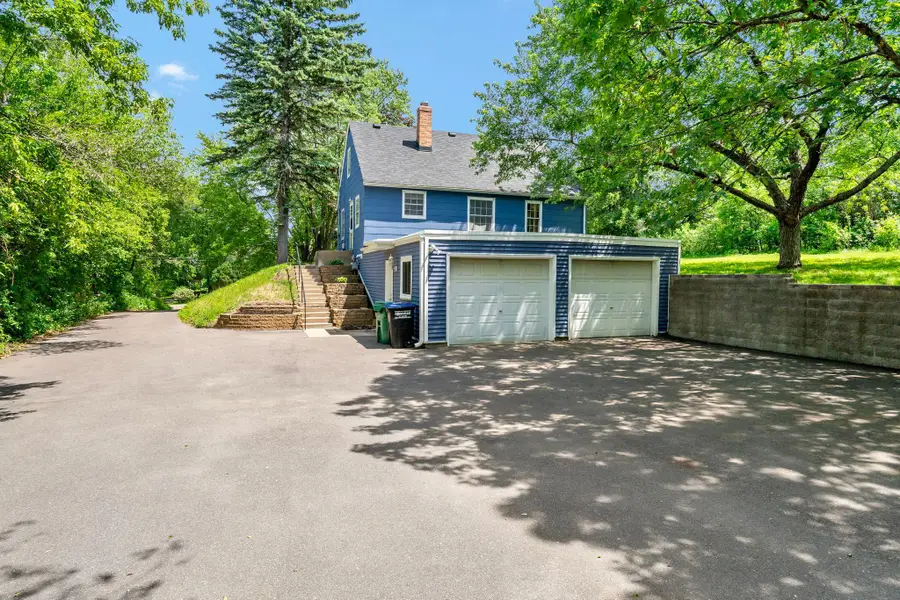 2435 Victoria Street N, Roseville, MN 55113 - #2