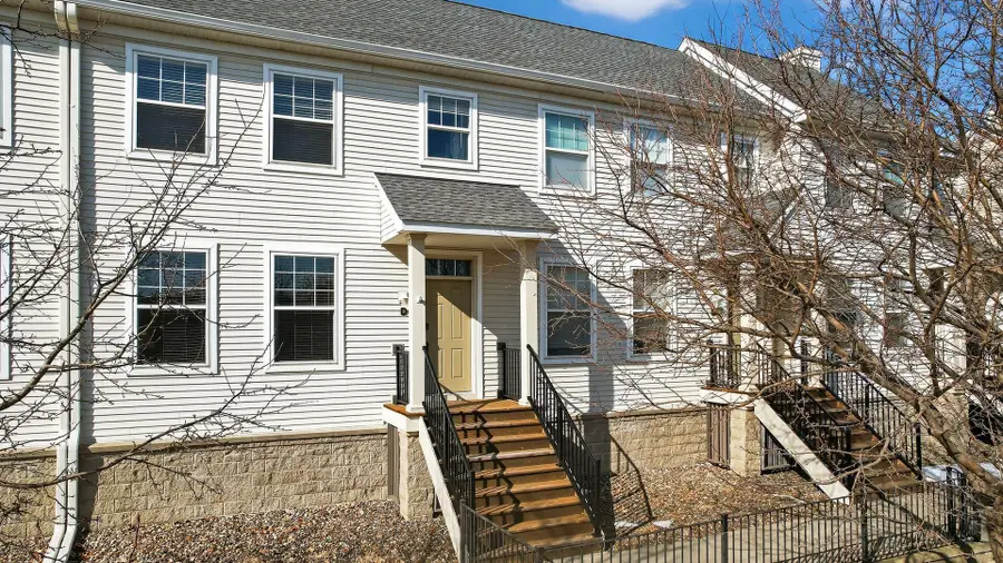 11323 Davenport Circle Ne #D, Blaine, MN 55449 - #2