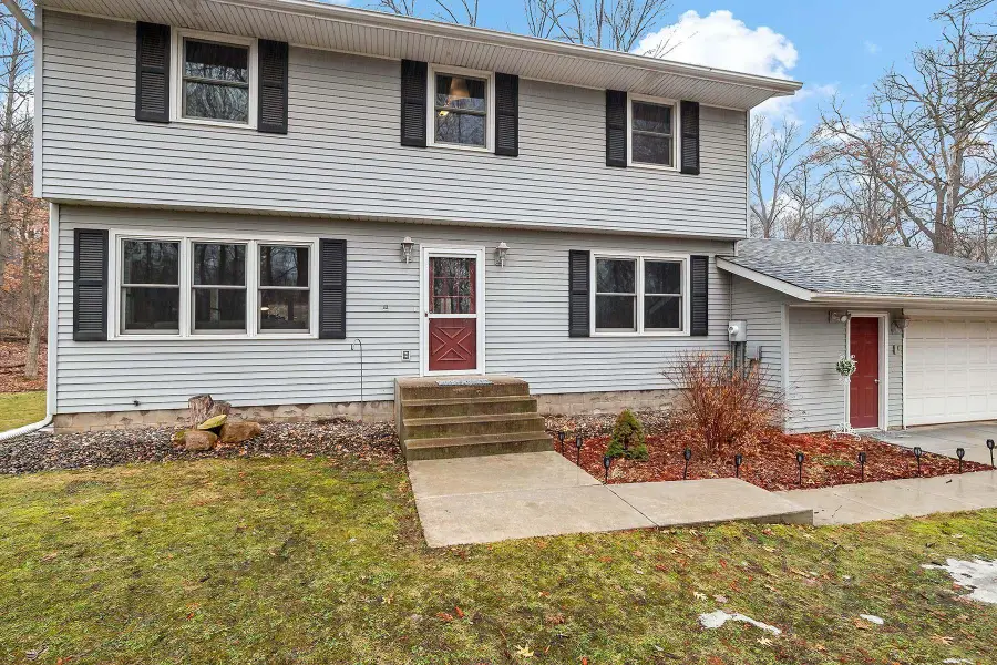 1320 Norcrest Avenue N, Stillwater, MN 55082 - #2