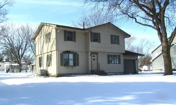 1333 Walnut Street, Dawson, MN 56232