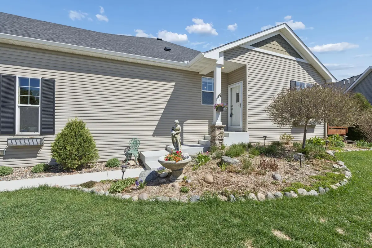 1051 Anthony Way, Victoria, MN 55386 - #1