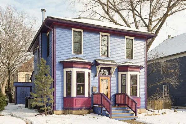 2219 22nd Avenue S, Minneapolis, MN 55404