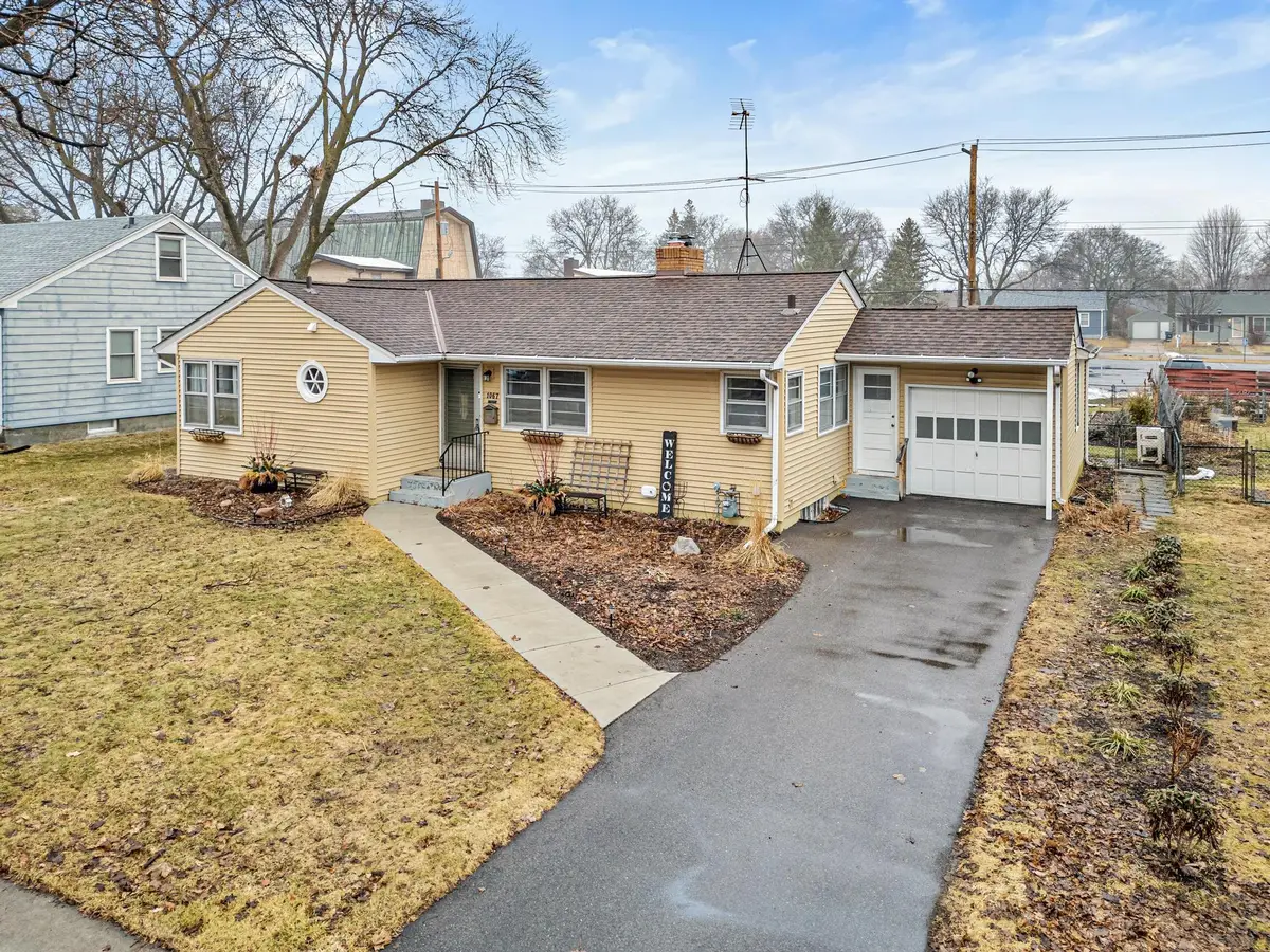 1067 Iowa Avenue W, Saint Paul, MN 55117 - #1