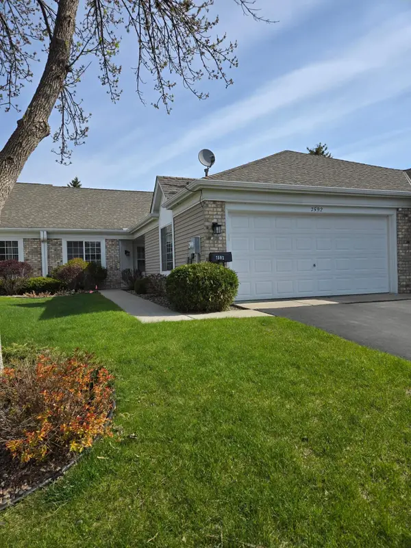 7592 Hinton Park Avenue S, Cottage Grove, MN 55016
