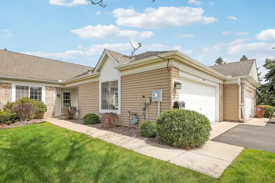 7592 Hinton Park Avenue S, Cottage Grove, MN 55016 - #3