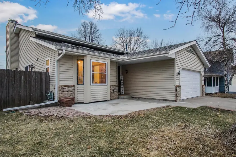 3919 Princeton Trail, Eagan, MN 55123 - #2