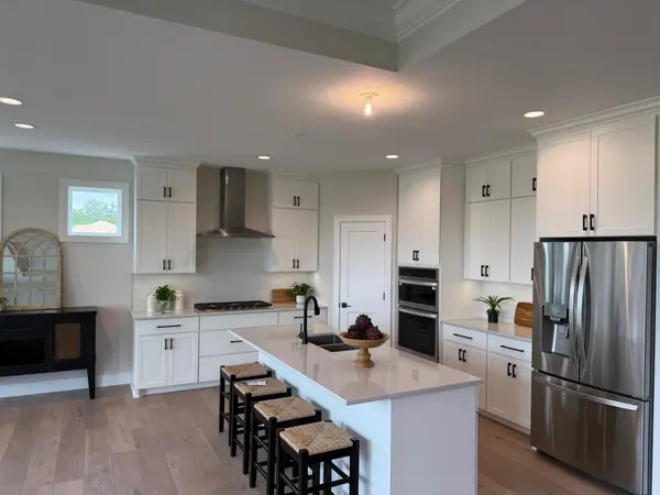 7635 Ochoa Avenue Ne, Otsego, MN 55330