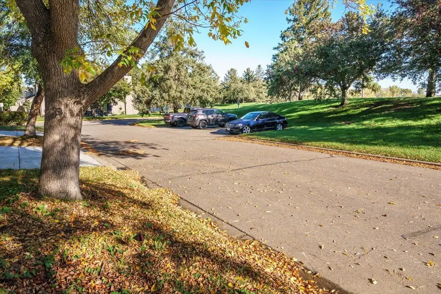 10005 Russell Avenue N #3, Brooklyn Park, MN 55444 - #3