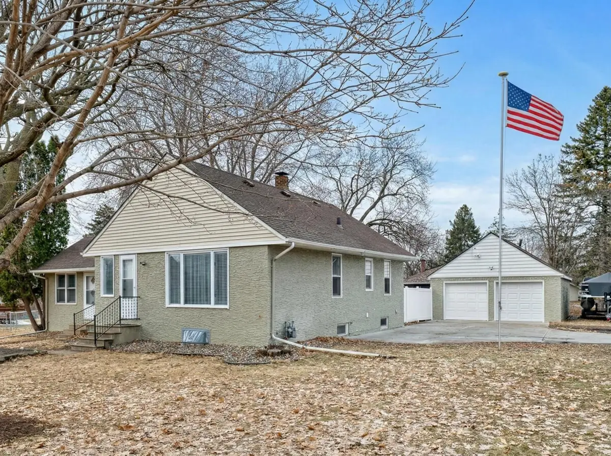 1251 Gardena Avenue Ne, Fridley, MN 55432 - #1