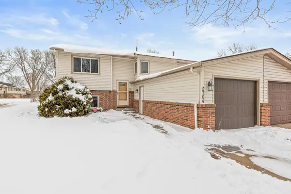 5704 84 1/2 Avenue N #222, Brooklyn Park, MN 55443