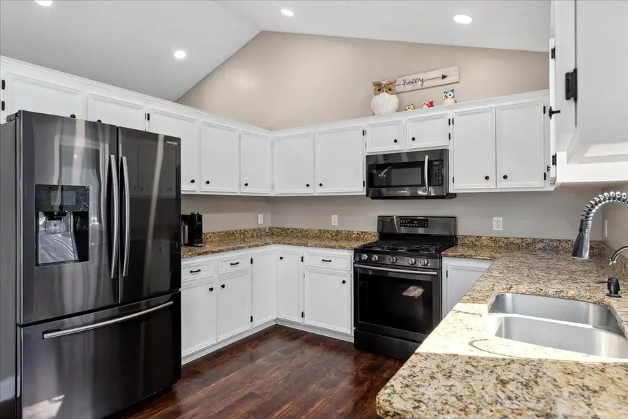 7269 Bancroft Way, Inver Grove Heights, MN 55077 - #3