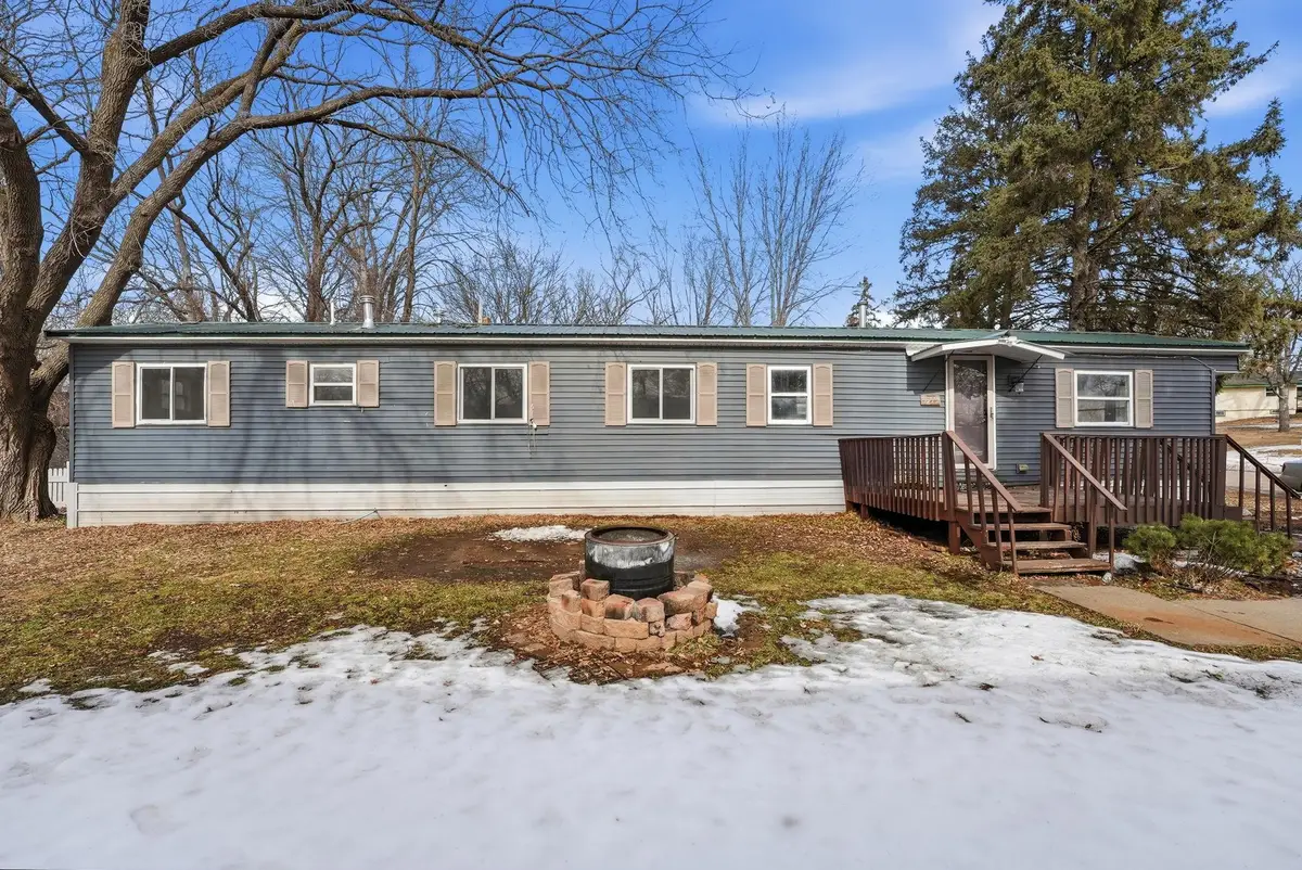 1335 W River Street #4, Monticello, MN 55362 - #1