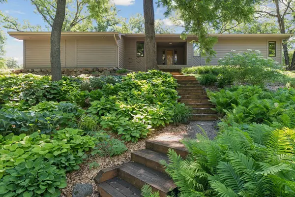 4309 Tonkawood Road, Minnetonka, MN 55345