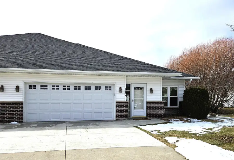 810 2nd Street Nw, New Prague, MN 56071 - #2