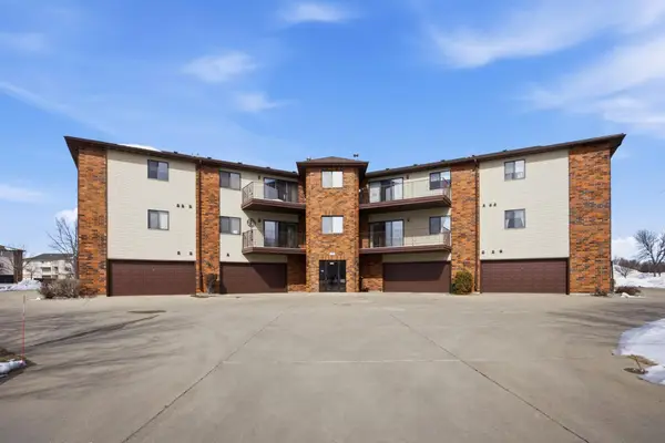 2705 35th Avenue S #202, Fargo, ND 58104