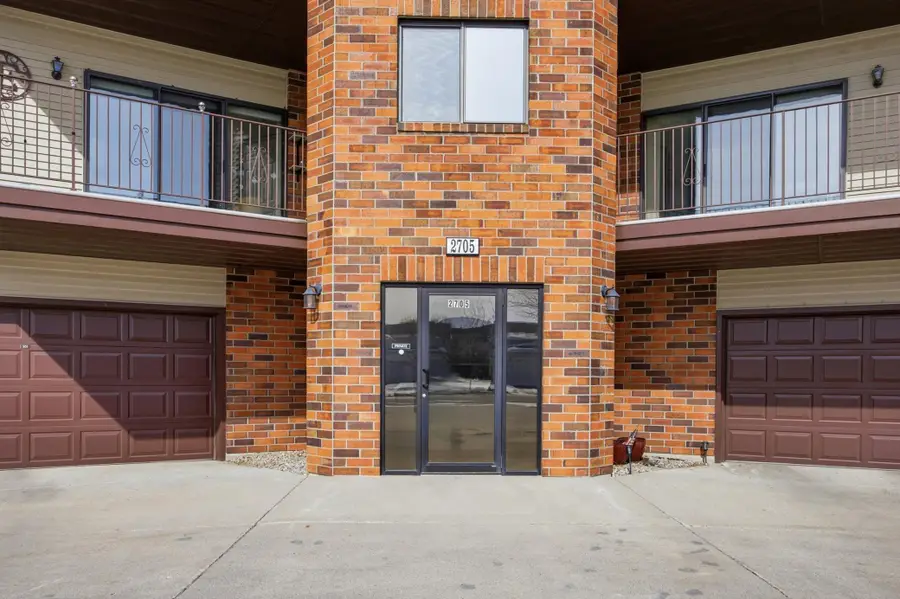 2705 35th Avenue S #202, Fargo, ND 58104 - #2