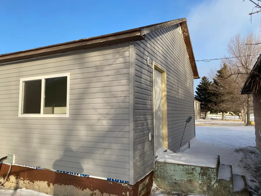 832 Main St, Lansford, ND 58750 - #2