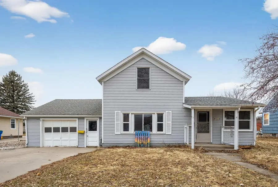 431 E 13th Street, Saint Charles, MN 55972 - #2