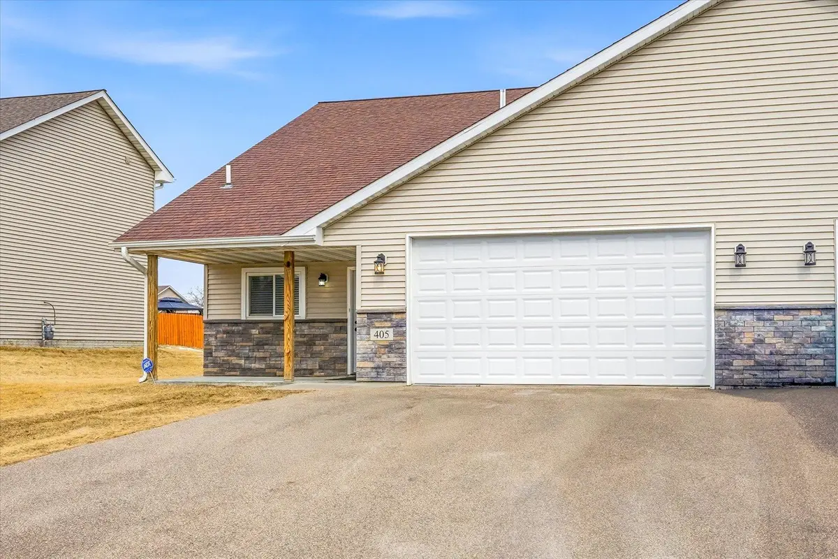 405 E Cheyenne Street, Roberts, WI 54023 - #1