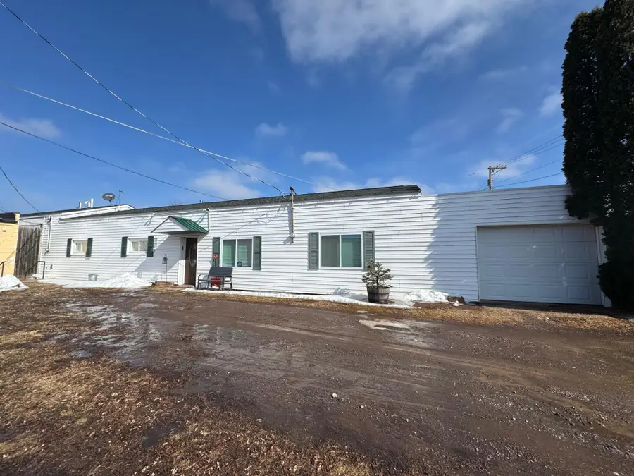 406 4th Street, Moose Lake, MN 55767 - #2