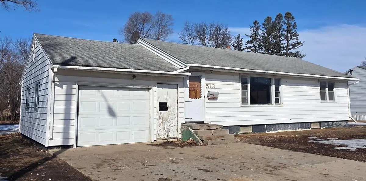 513 1st Street Nw, Wadena, MN 56482 - #1
