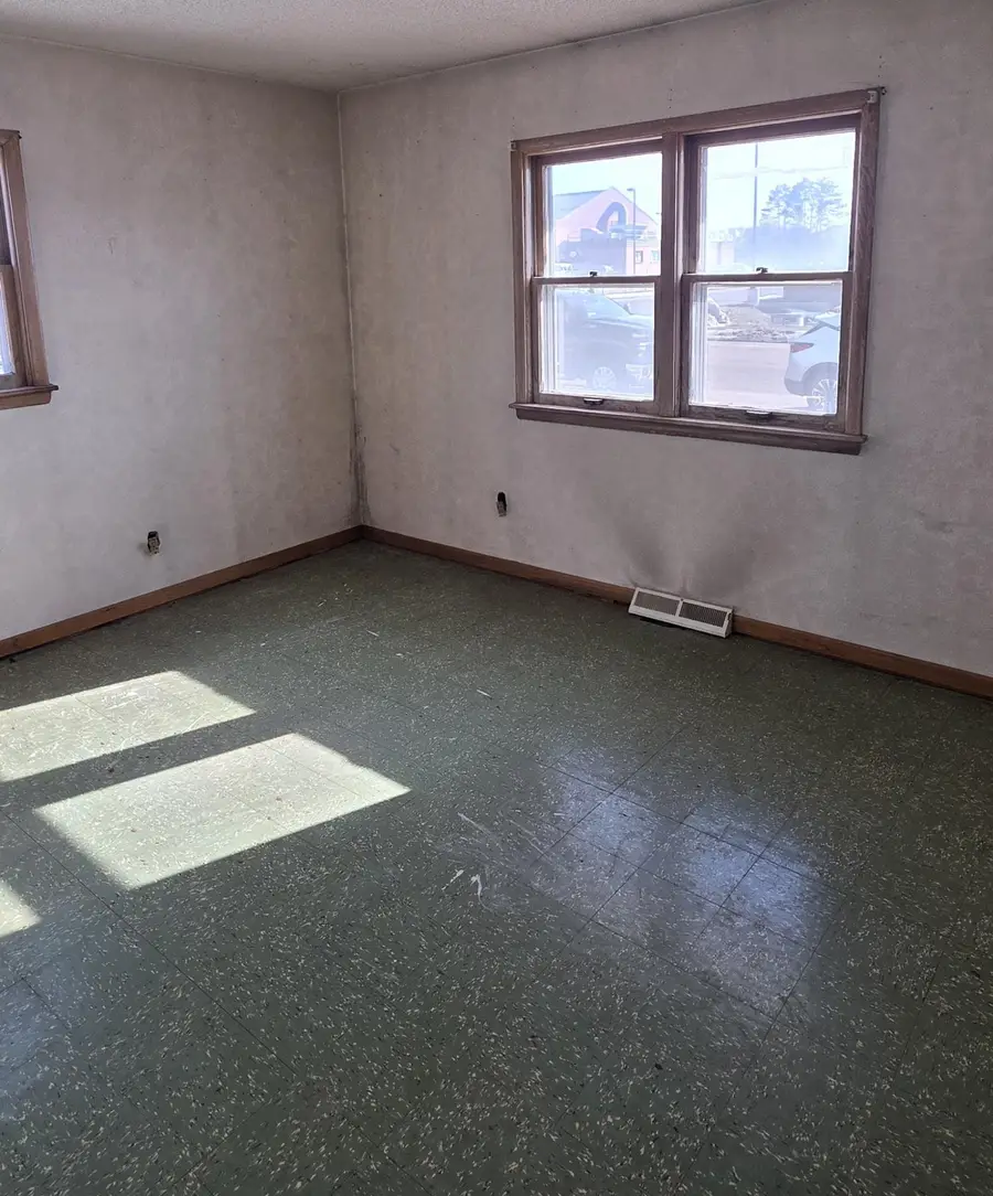 513 1st Street Nw, Wadena, MN 56482 - #3