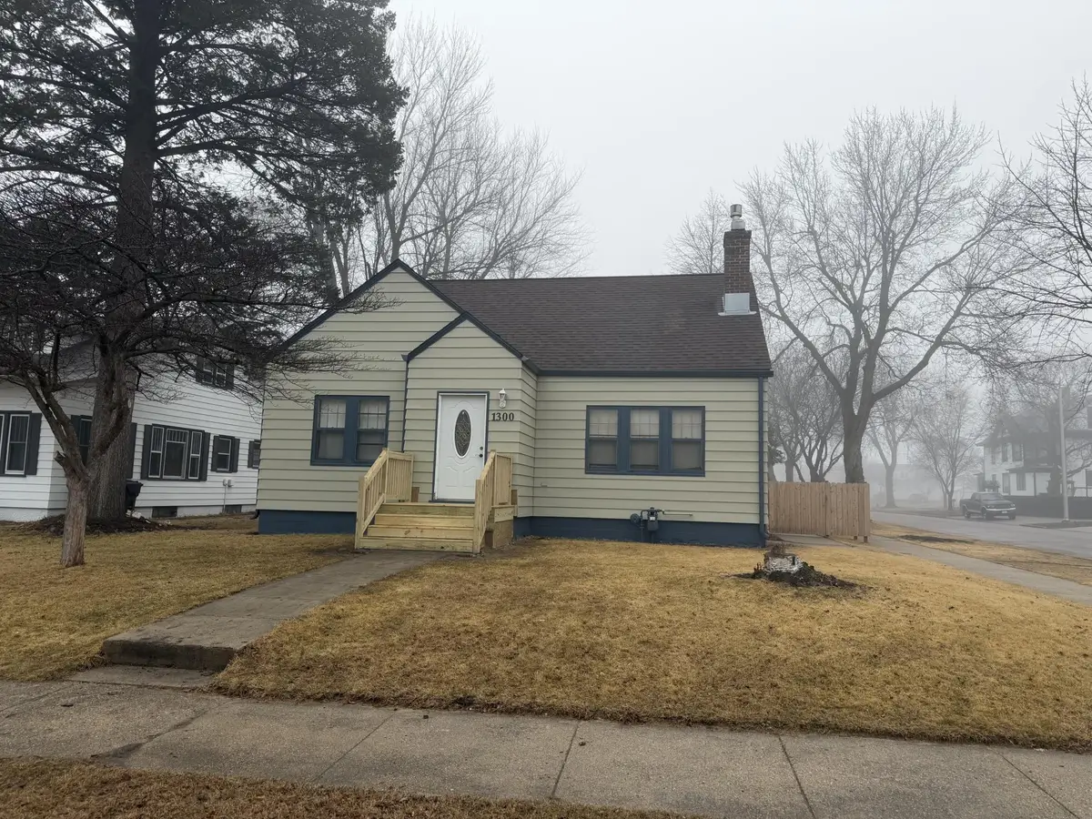 1300 7th Avenue, Worthington, MN 56187 - #1