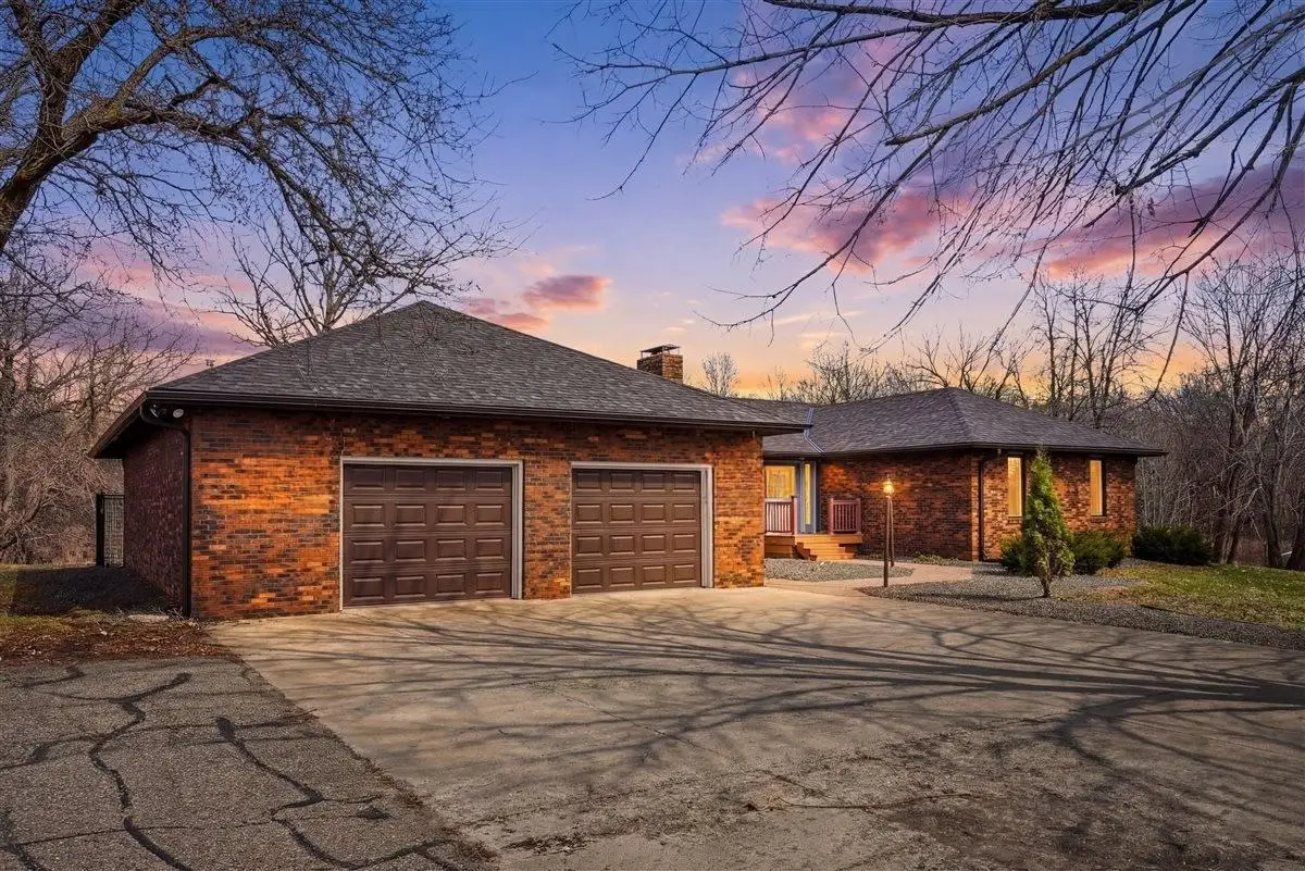 9425 Edgebrook Drive, Northfield, MN 55057 - #1